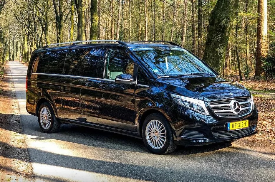 Luxury minivan - Coach hire Amsterdam